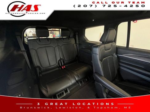 Used 2021 Jeep Grand Cherokee L Overland w/ Luxury Tech Group IV image 14