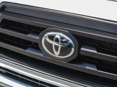 Used 2023 Toyota Tacoma SR RWD image 6