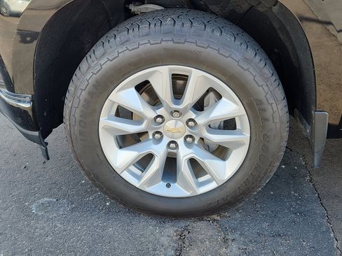 Used 2020 Chevrolet Silverado 1500 Custom w/ Custom Value Package image 7