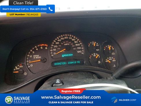 Used 2003 Chevrolet Avalanche 2500 w/ Driver Convenience Package image 12