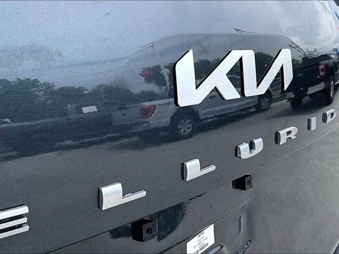Used 2022 Kia Telluride S AWD/4WD image 9
