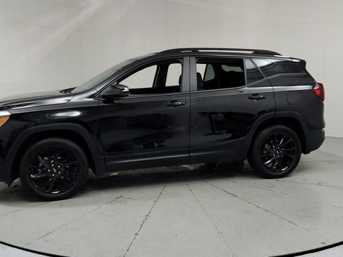 Used 2023 GMC Terrain SLE w/ Driver Convenience Package AWD/4WD image 2