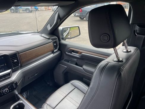 Used 2024 Chevrolet Silverado 1500 High Country w/ High Country Premium Package image 23