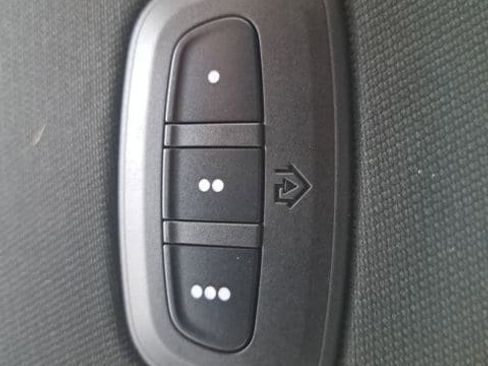 Used 2021 RAM 1500 Big Horn w/ Built-to-serve Edition image 24