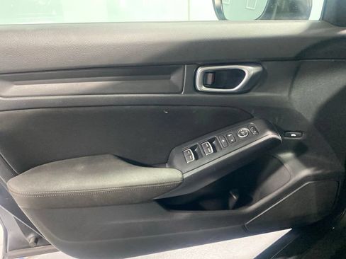Used 2023 Honda Civic LX image 5
