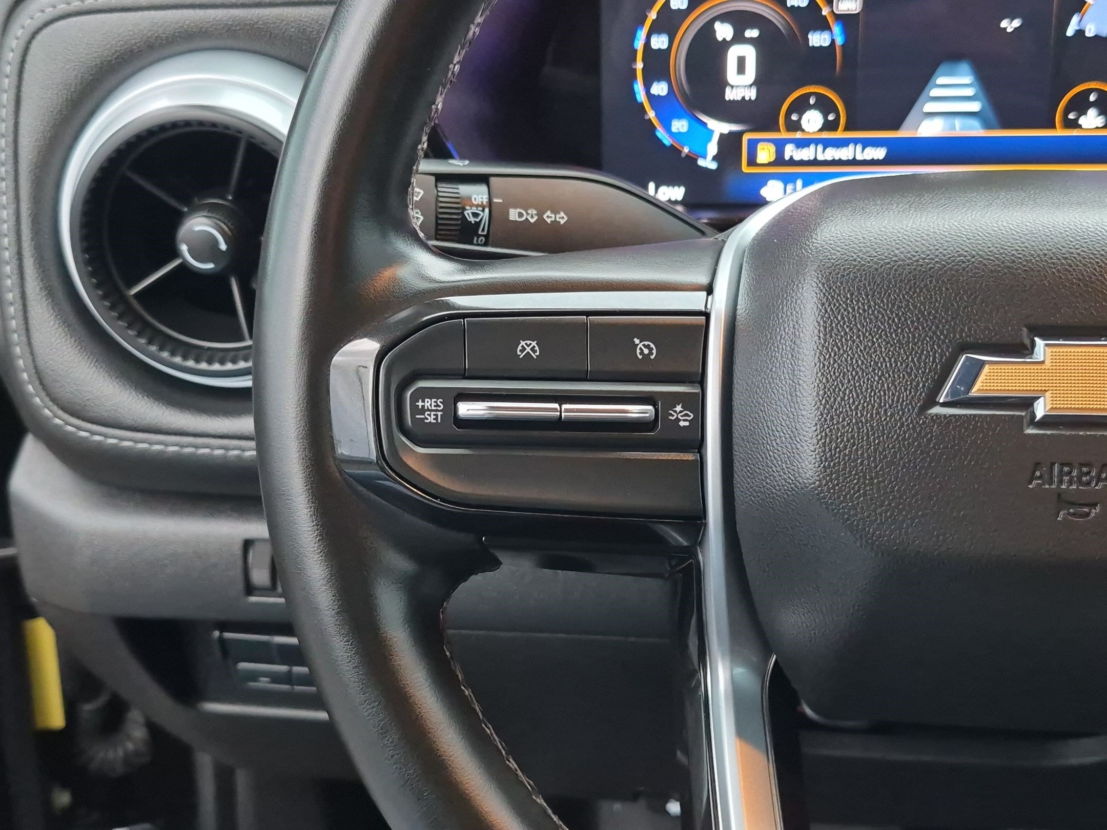 Used 2024 Chevrolet Colorado LT w/ LT Convenience Package III AWD/4WD image 20