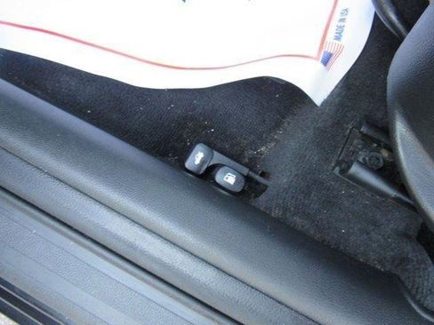Used 2018 Hyundai Elantra SEL FWD image 25