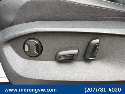 Used 2023 Volkswagen Tiguan SE w/ Panoramic Sunroof Package AWD/4WD image 25
