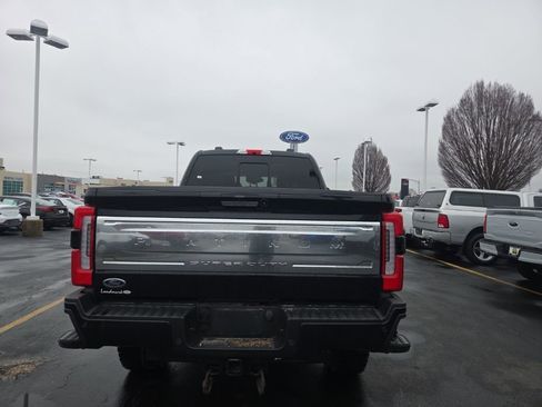 Used 2024 Ford F250 Platinum w/ Tremor Off-Road Package image 8