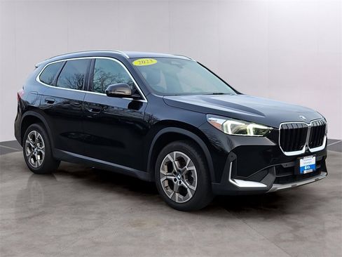 Used 2023 BMW X1 xDrive28i image 3