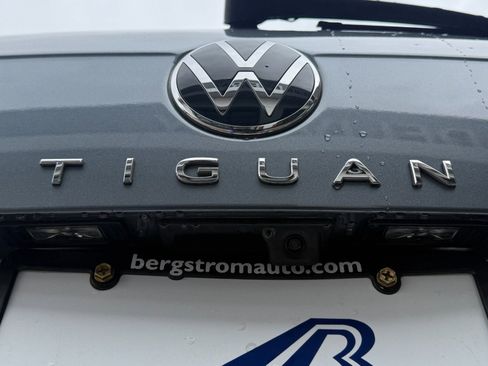 Used 2024 Volkswagen Tiguan Wolfsburg Edition AWD/4WD image 12