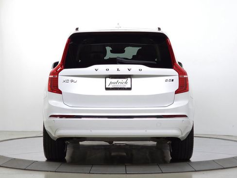 Used 2024 Volvo XC90 B5 Core w/ Climate Package AWD/4WD image 6