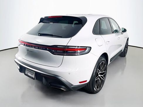 Certified 2026 Porsche Macan image 9