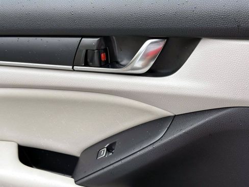 Used 2021 Honda Accord LX image 21