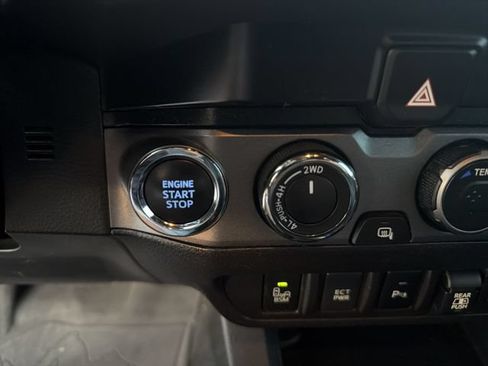 Used 2023 Toyota Tacoma TRD Pro AWD/4WD image 24
