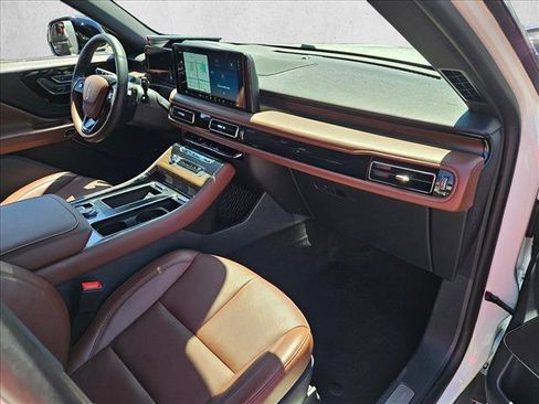 Used 2025 Lincoln Aviator Reserve w/ Jet Appearance Package AWD/4WD image 21