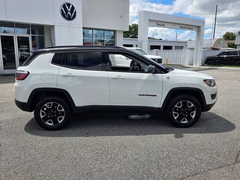 Used 2017 Jeep Compass Trailhawk w/ Leather Interior Group AWD/4WD image 15