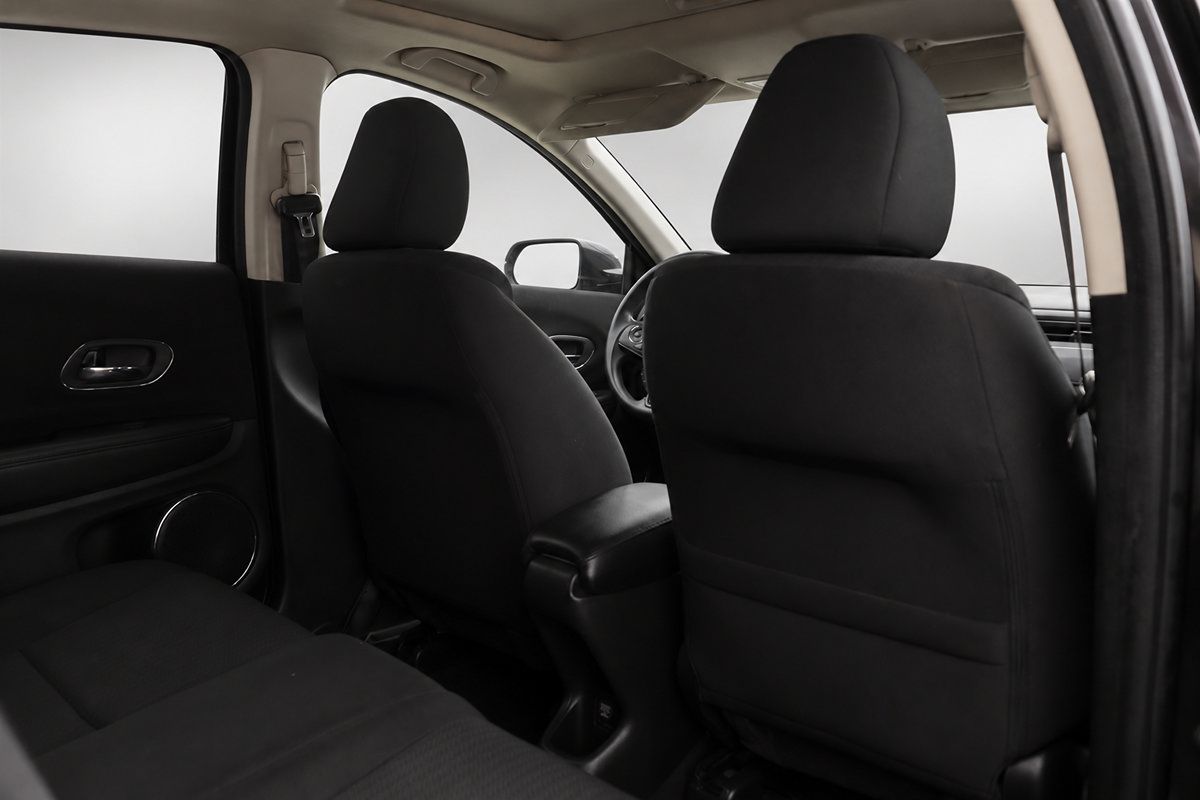 Used 2018 Honda HR-V EX image 15