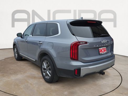 Used 2024 Kia Telluride LX image 6