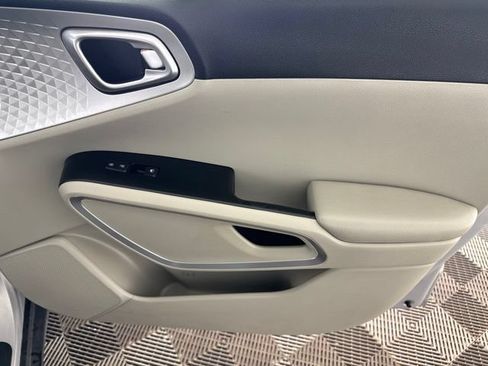 Certified 2021 Kia Soul LX FWD image 21