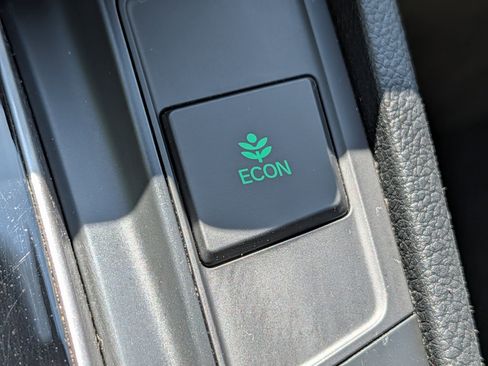 Used 2017 Honda CR-V EX-L image 29