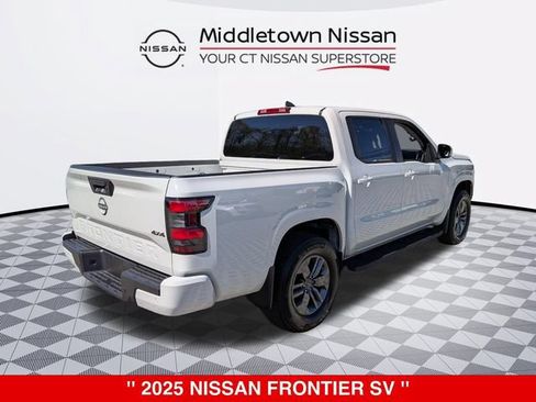 Certified 2025 Nissan Frontier SV AWD/4WD image 4