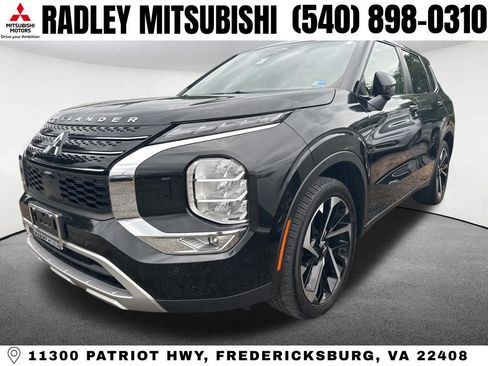 Used 2023 Mitsubishi Outlander SE AWD/4WD image 3