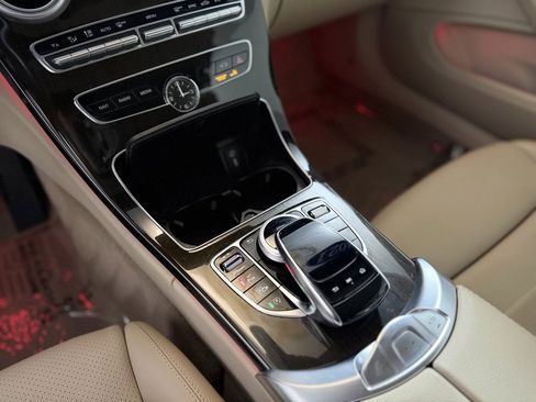 Used 2021 Mercedes-Benz C 300 4MATIC Cabriolet image 17