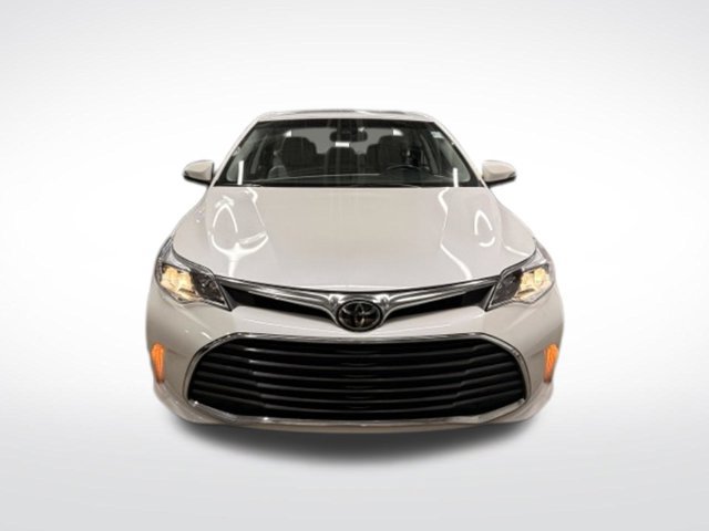 Used 2017 Toyota Avalon XLE Premium w/ Carpet Mat Package FWD image 3
