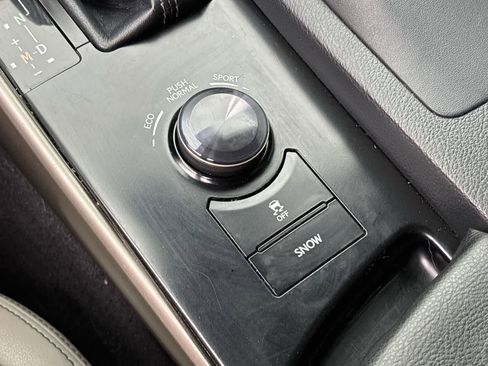 Used 2014 Lexus IS 350 AWD w/ Navigation Package image 22