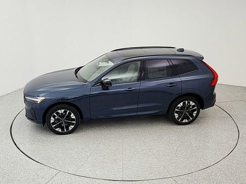 New 2026 Volvo XC60 B5 Plus w/ Climate Package image 33