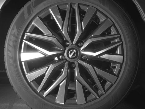 Used 2025 Nissan Altima 2.5 SV image 15