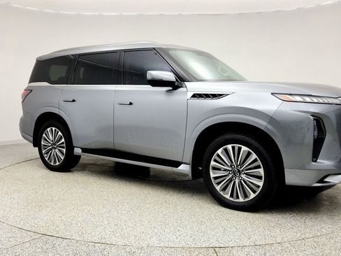 Used 2025 INFINITI QX80 Sensory w/ Premium Cargo Package image 3