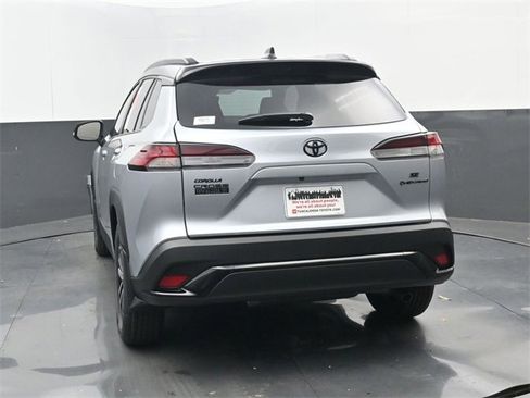 New 2026 Toyota Corolla Cross SE w/ Moonroof Package image 18