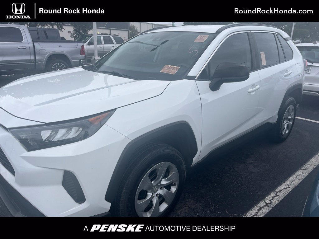 Used 2021 Toyota RAV4 LE FWD image 1