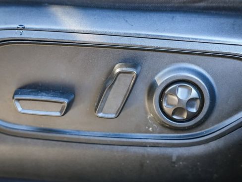 Used 2021 Jeep Grand Cherokee L Limited image 16