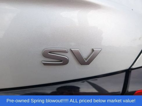 Used 2024 Nissan Altima 2.5 SV FWD image 11