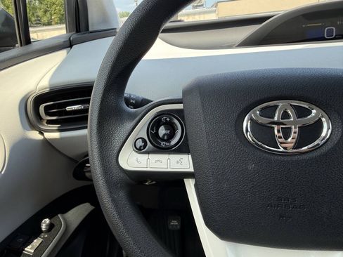 Used 2017 Toyota Prius Two FWD image 14