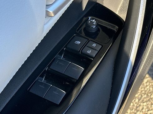 Used 2023 Toyota Corolla XSE image 18