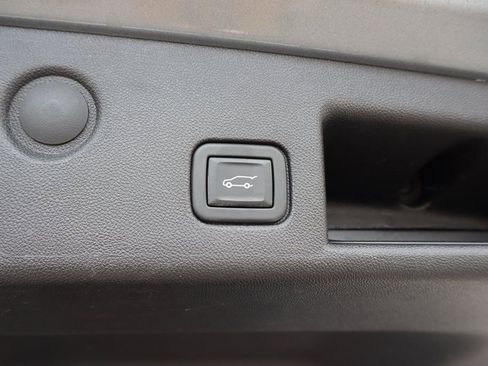 Used 2023 Chevrolet Equinox RS image 26