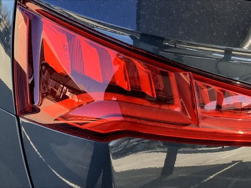 Used 2019 Audi Q5 2.0T Premium Plus w/ Premium Plus Package AWD/4WD image 26