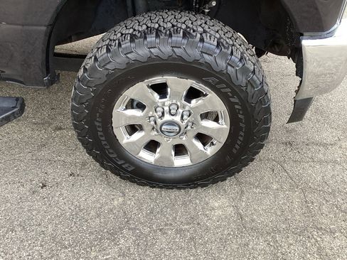 Used 2019 Ford F250 Lariat w/ Lariat Ultimate Package AWD/4WD image 7