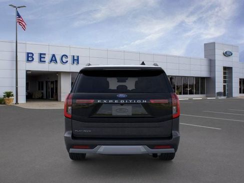New 2026 Ford Expedition Platinum w/ Driver's Package image 6