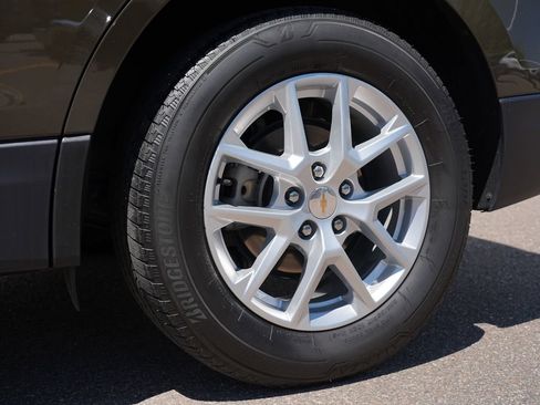 Certified 2024 Chevrolet Equinox LT AWD/4WD image 33