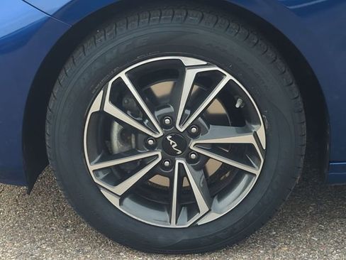 Used 2023 Kia Forte LXS w/ LXS Technology Package image 10