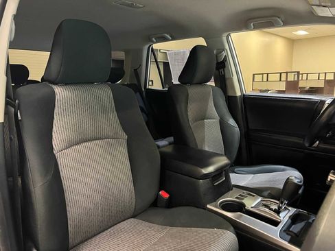 Used 2019 Toyota 4Runner SR5 image 12