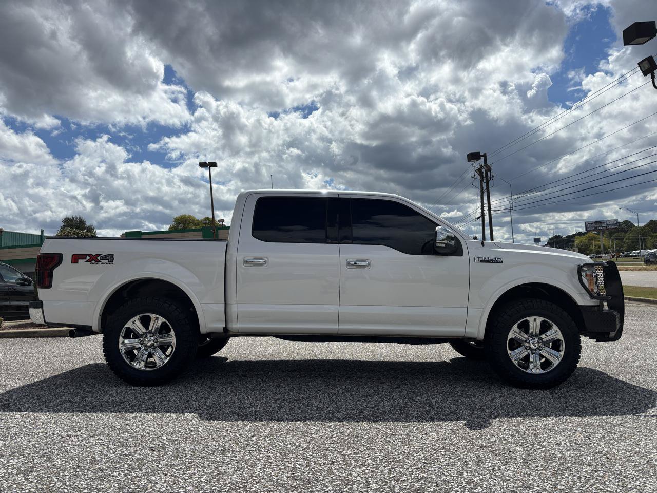 Used 2018 Ford F150 Lariat AWD/4WD image 6