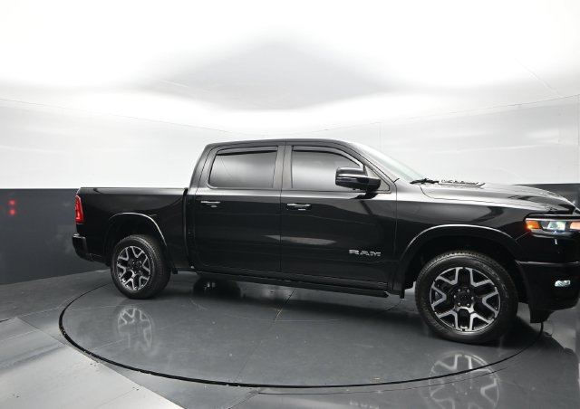 Used 2025 RAM 1500 Laramie w/ Sport Appearance Package AWD/4WD image 6