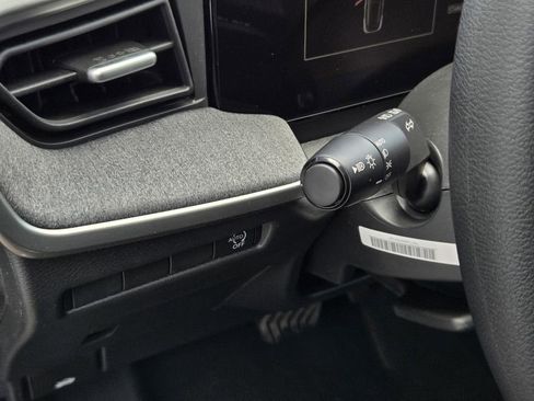 New 2026 Nissan Kicks S image 17