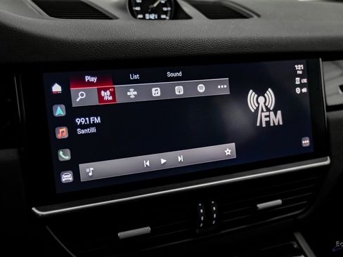 Used 2023 Porsche Cayenne image 64